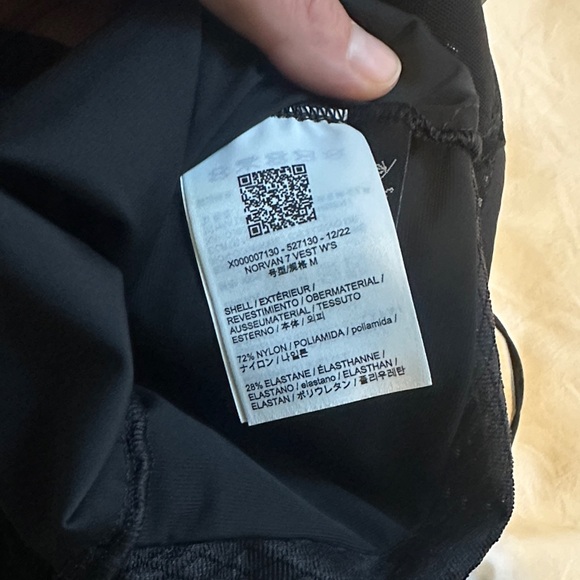 Arc'teryx Women’s Norvan 7 - Picture 4 of 6